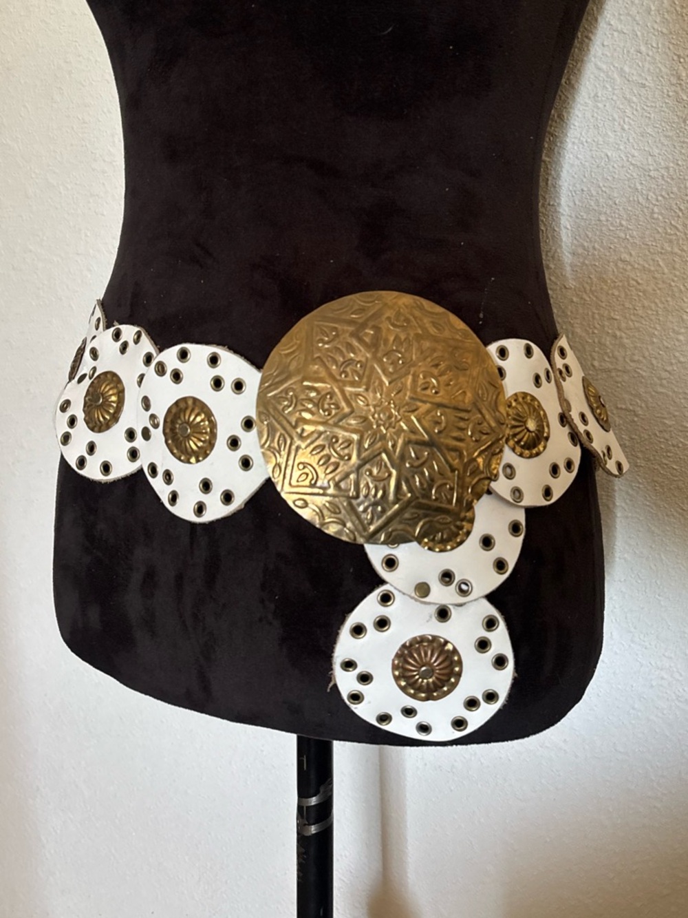 White and Gold Decorative Women's Waist Belt